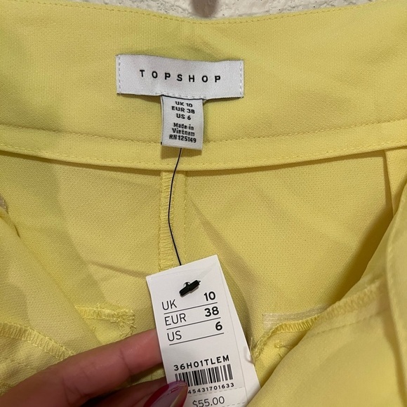 NWT! Topshop Yellow Trouser Shorts size 6 - Picture 4 of 5
